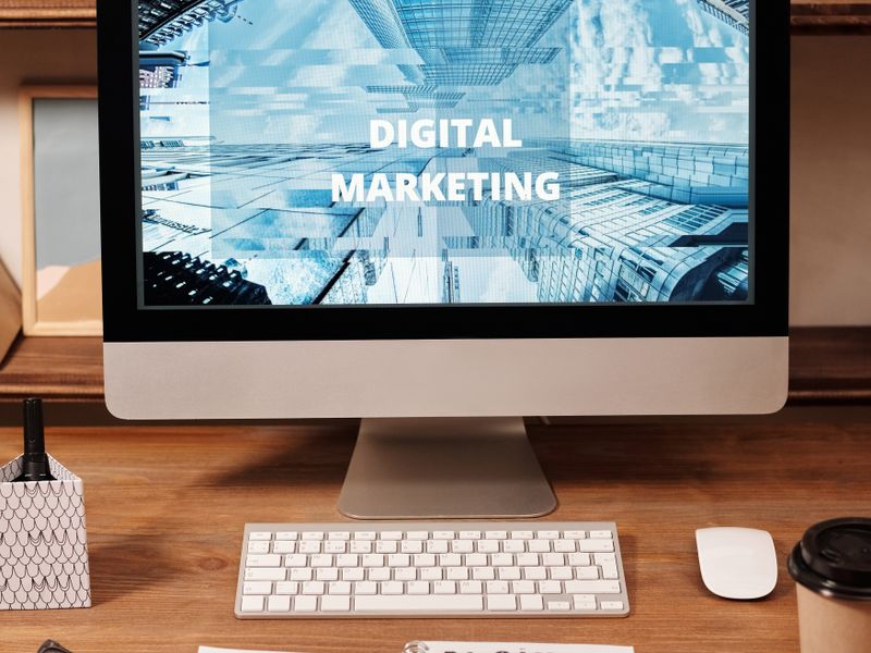Community Manager: Precios y Servicios 2026